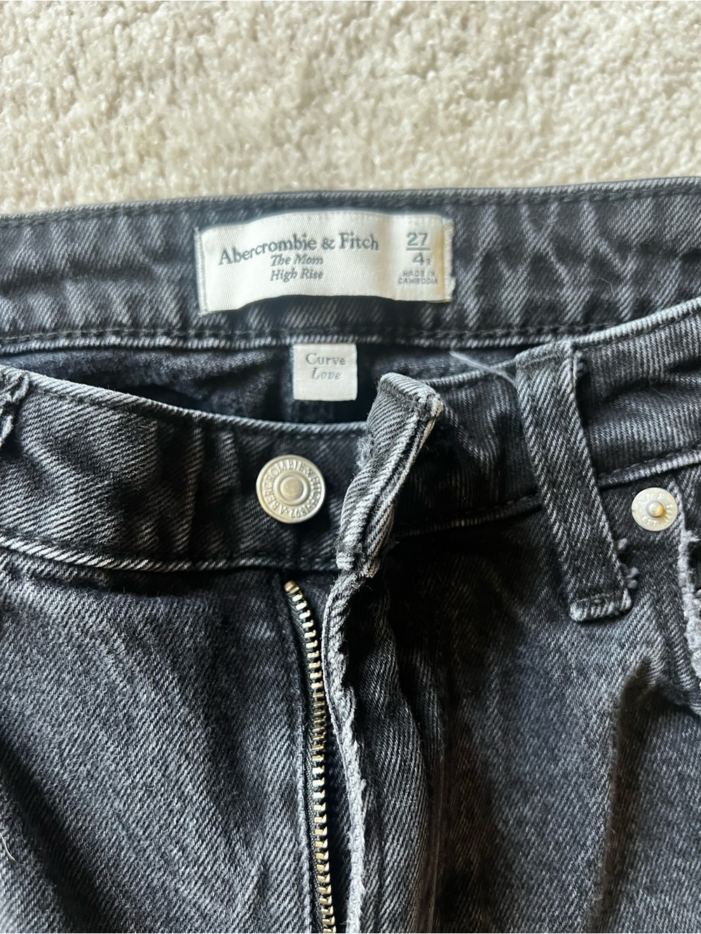 Abercrombie The Mom High Rise Curve Love Cropped Distressed Jeans - Picture 4 of 9